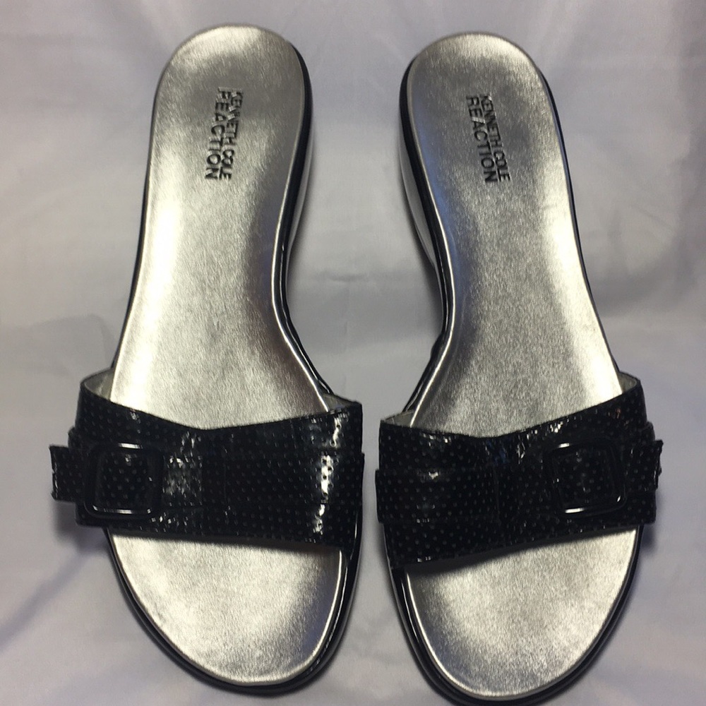 Kenneth Cole Reaction Women’s Size 10 Black Slides